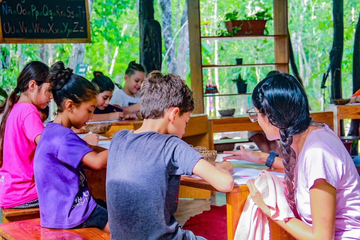 Ak Lu'um Waldorf Community