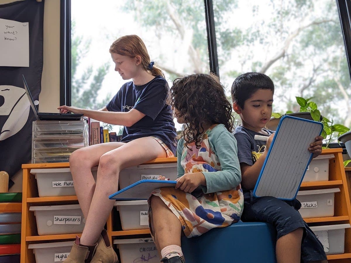 Brisbane Independent School - Hero/Card