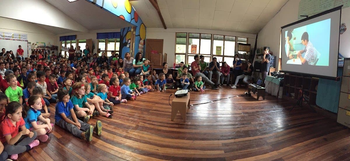 Cloud Forest School (CREATIVE Education Center) - Atmosphere