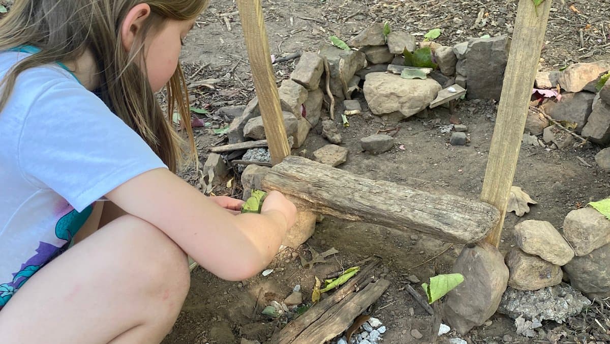 Fayetteville Nature School - Hero/Card