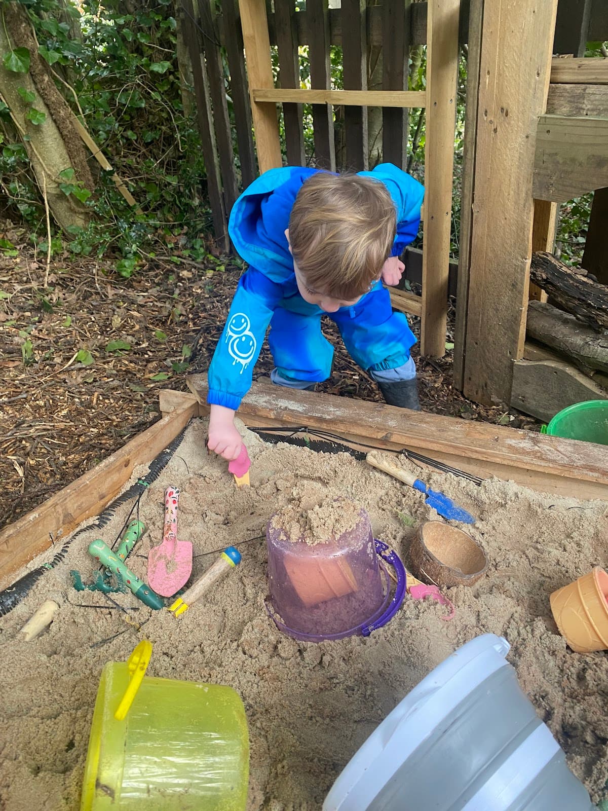 Little Foragers Forest School - Activity