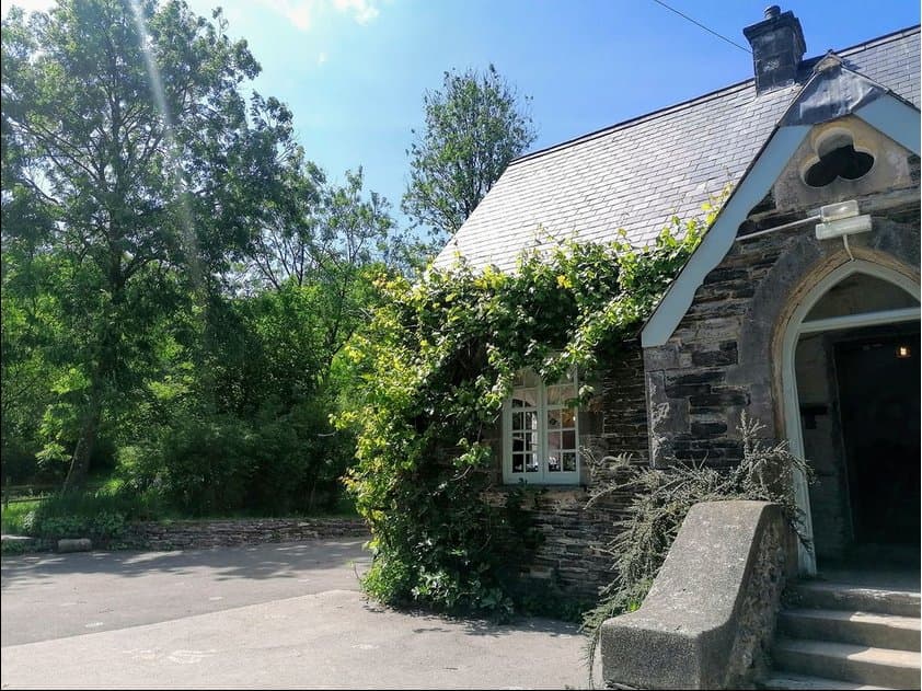 Nant-y-Cwm Steiner School - Hero/Card