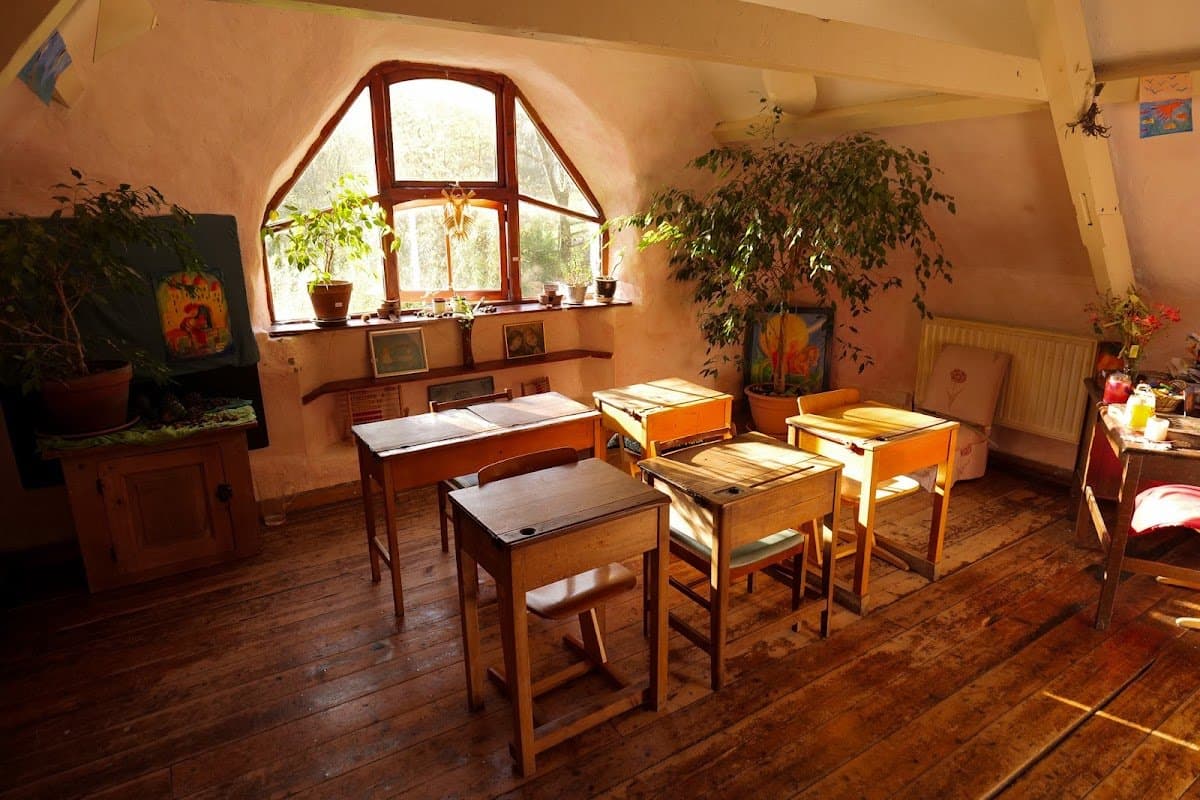 Nant-y-Cwm Steiner School - Atmosphere