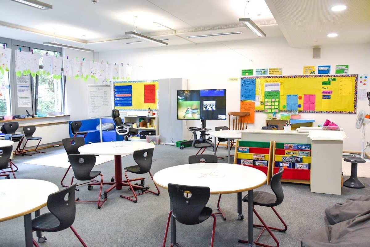 Outdoor Learning - International School of Dusseldorf - Atmosphere
